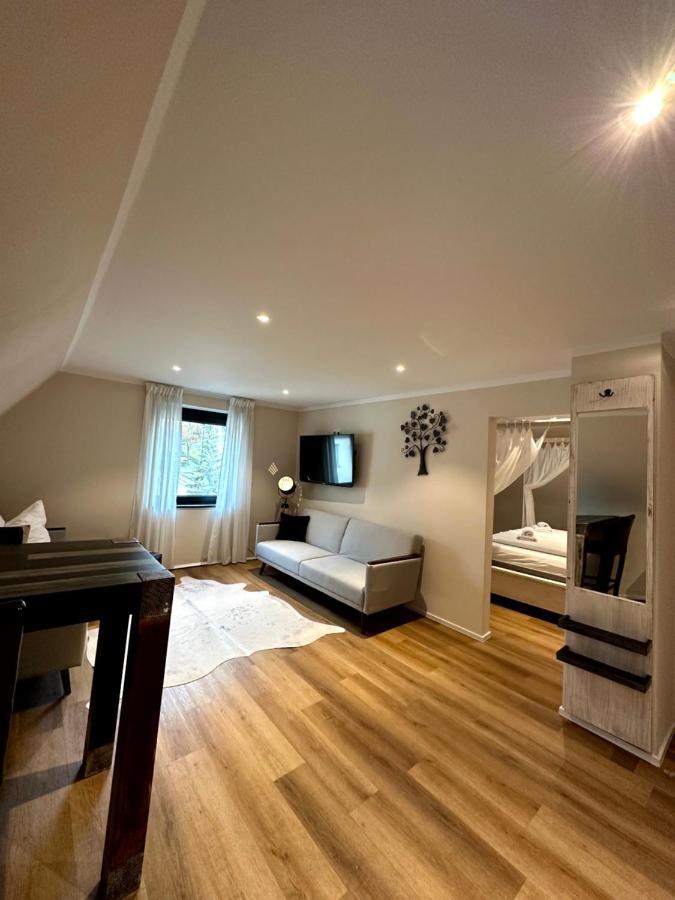 Stadtvilla Apartments Ferienwohnungen Вайнсберг Екстериор снимка